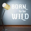 Naklejka 03X 03 born to be wild 1707 - Aranżacja w pokoju. Ściana w odcieniu niebieskim z lampą stojącą