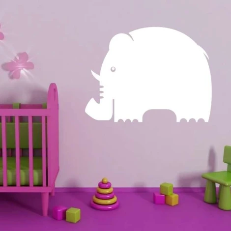 Tablica suchościeralna 067 słonik - Aranżacja w pokoju dziecięcym. Ściany w jasnym kolorze, meble w intensywnych barwach