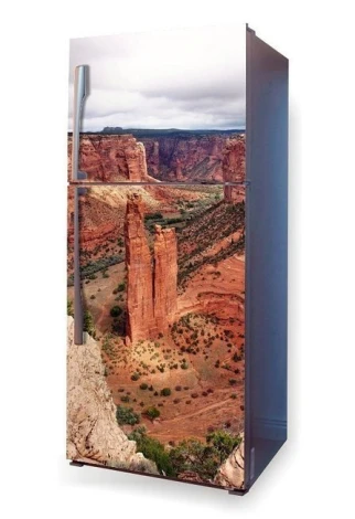 Okleina na lodówkę naklejka góry P93 - Wzór graficzny. Przedstawia góry, skały i doliny w odcieniach brązu i zieleni