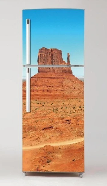 Okleina na lodówkę naklejka Monument Valley P66 - Wzór graficzny. Przedstawia czerwone skały i niebieskie niebo