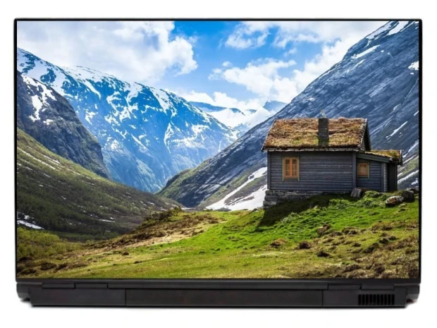 Naklejka na laptopa domek w górach P455 - Wzór graficzny. Przedstawia drewniany domek na zielonej łące, otoczony górami