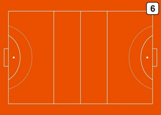 Tablica trenerska taktyczna 185 suchościeralna hokej na trawie - Wzór graficzny. Grafika przedstawia boisko podzielone