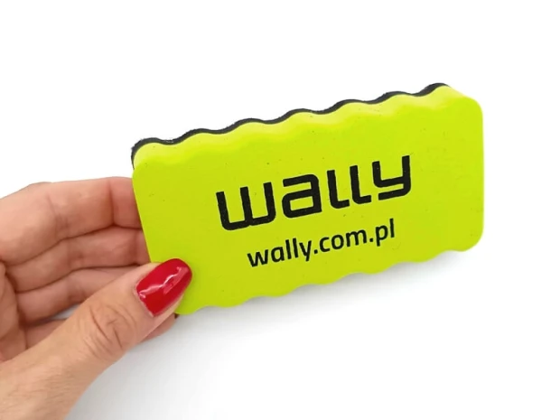 Komplet mazaków/markerów suchościeralnych Toma 266 + gąbka - Wzór graficzny. Gąbka ma prostokątny kształt, z falistą