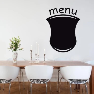 Naklejka kredowa menu 203 - Aranżacja w jadalni. Jasne ściany, drewniany stół i białe krzesła