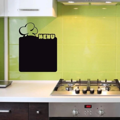 Naklejka kredowa menu 204 - Aranżacja w kuchni. Ściany w jasnym zielonym kolorze, nowoczesne meble w białym kolorze