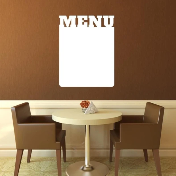 Tablica suchościeralna menu 202 - Aranżacja w jadalni. Ściany w odcieniu brązowym, stół okrągły, dwa krzesła