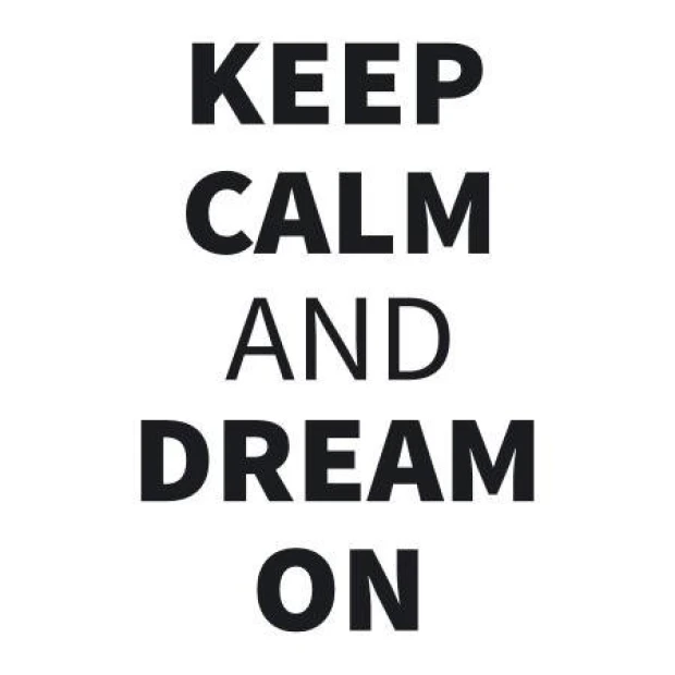 Naklejka keep calm and dream on 1946 - Wzór graficzny. Czarny tekst na białym tle, duże litery, prosty układ