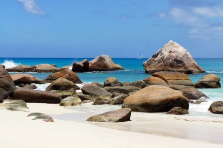 Fototapeta na ścianę malownicze skały na plaży FP 1901