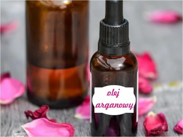 Etykiety suchościeralne na słoiki orient 004 - komplet 16 szt - Wzór graficzny. Etykiety mają owalny kształt z miejscem