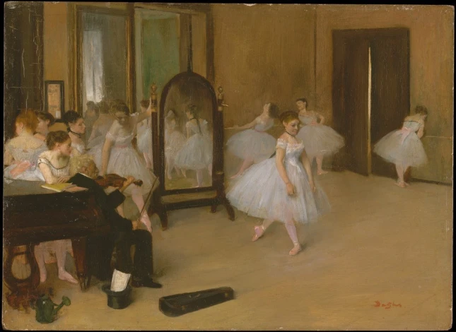 Reprodukcja The Dancing Class, Edgar Degas - Aranżacja w sali baletowej. Ściany w jasnym kolorze, lustra i baletnice