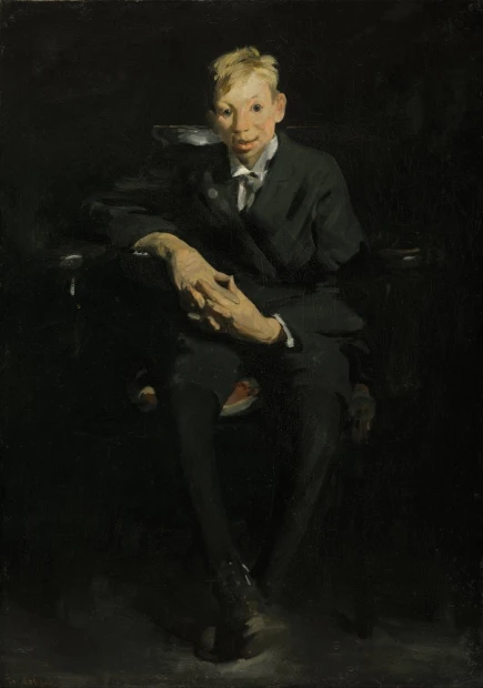 Reprodukcja Frankie the Organ Boy, George Bellows - Wzór graficzny. Chłopiec w eleganckim stroju siedzi na krześle, z rękami