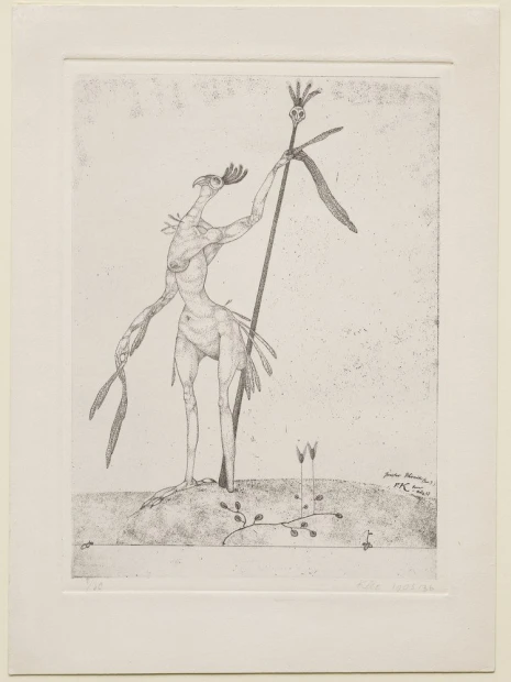 Reprodukcja Aged Phoenix - Invention 9, Paul Klee - Wzór graficzny. Postać z długimi kończynami trzymająca kij, otoczona