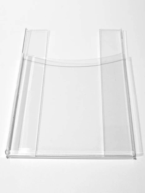 Kieszeń wisząca z plexi A4 głębokość 4cm pion/poziom - Wzór graficzny. Przezroczysta, prostokątna forma z zaokrąglonymi