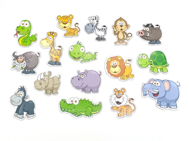 Magnesy zwierzęta afryka - Wzór graficzny. Zestaw 16 magnesów w kształcie zwierząt z Safari, kolorowe i konturowe