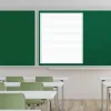 Nakładka magnetyczna suchościeralna pięciolinia 03 - Aranżacja w klasie. Ściany w kolorze zielonym, proste meble w jasnym