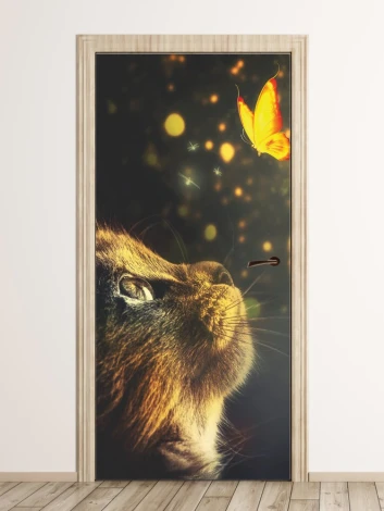 Fototapeta na drzwi dla dzieci kot i motyl FP 6020 - Wzór graficzny. Kot patrzy na pomarańczowego motyla na tle ciemnych