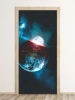 Fototapeta na drzwi kosmos FP 6101 - Wzór graficzny. Przedstawia planetę z pęknięciami i jasnym światłem