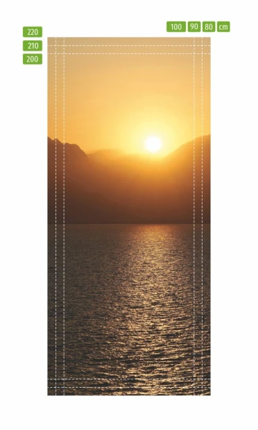 Fototapeta na drzwi ocean na tle gór FP 6199 - Wzór graficzny. Grafika przedstawia zachód słońca nad wodą z górzystym tłem