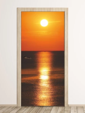 Fototapeta na drzwi zachód słońca nad oceanem FP 6225 - Wzór graficzny. Grafika przedstawia zachód słońca nad oceanem
