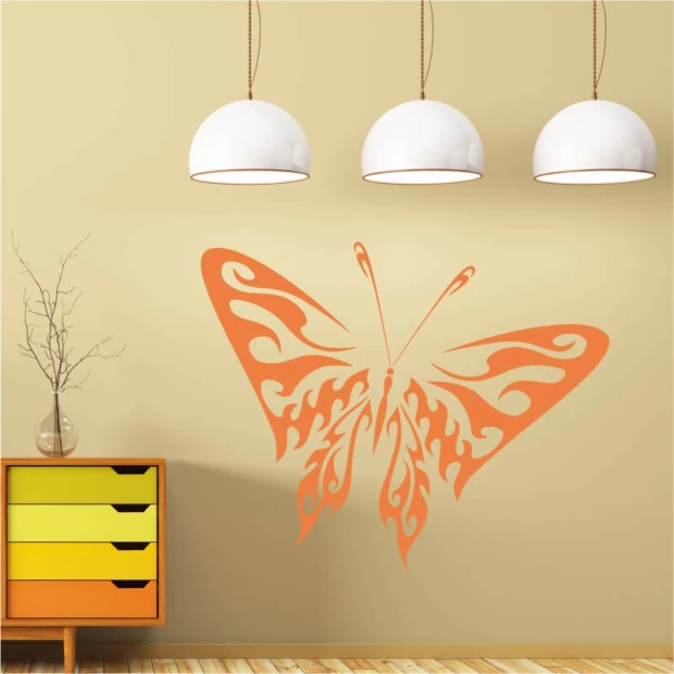 Naklejka na ścianę ognisty motyl 2355 - Aranżacja w salonie. Ściana w jasnym kolorze, podłoga drewniana, nowoczesne lampy