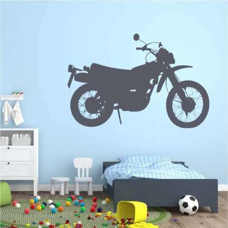 Naklejka na ścianę motocykl 2309 - Aranżacja w pokoju dziecięcym. Ściana w jasnym kolorze, meble w białym i niebieskim