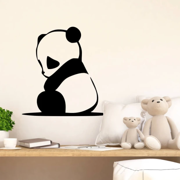 Naklejka na ścianę niedźwiadek panda 2398 - Aranżacja w pokoju dziecięcym. Ściany w jasnych kolorach, proste meble