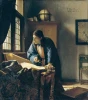 Reprodukcja The Geographer, Johannes Vermeer - Aranżacja w pokoju z biurkiem i oknem. Ściany w jasnych odcieniach