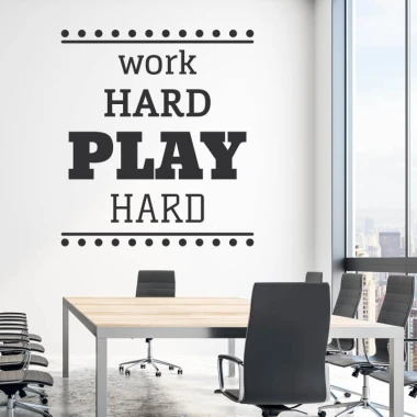 Szablon na ścianę Work hard play hard 2429 - Aranżacja w biurze. Ściany w jasnym kolorze, nowoczesne meble