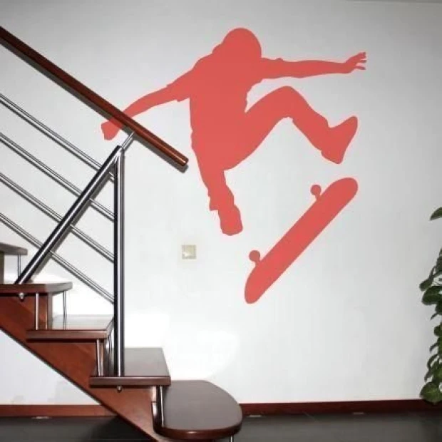 Dynamiczna naklejka skater 1023, idealna do nowoczesnego pokoju młodzieżowego, dodająca energii i st