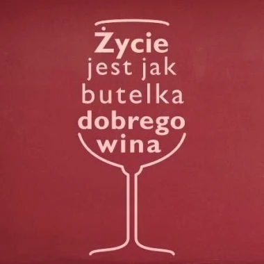 Stylowa naklejka z sentencją Życie jest jak butelka dobrego wina w eleganckiej kolorystyce, idealna 