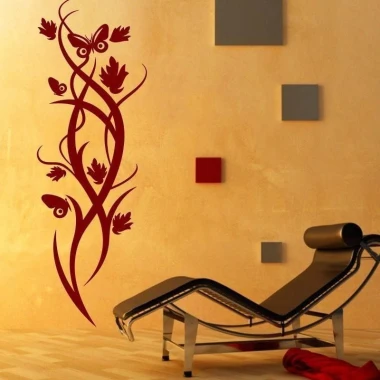 Elegancka naklejka pnącze 0899 w głębokim burgundzie, ozdabiająca nowoczesny salon z minimalistyczny