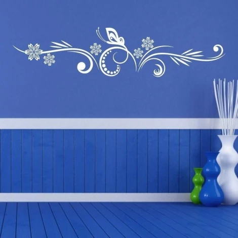 Japońska naklejka w stylu minimalistycznym, idealna do nowoczesnego wnętrza z niebieskimi akcentami.