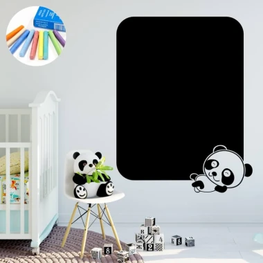 Naklejka kredowa dla dzieci panda 315 - Aranżacja w pokoju dziecięcym. Ściany w jasnych kolorach, meble w białym kolorze