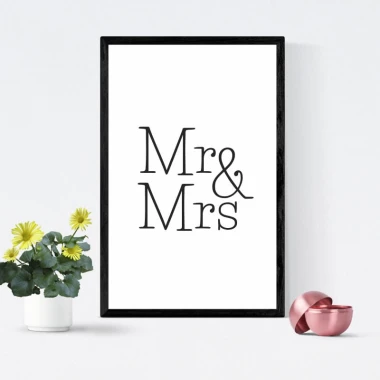 Plakat Mr&Mrs 028 - Wzór graficzny. Na białym tle widnieje napis Mr&Mrs w eleganckiej czcionce