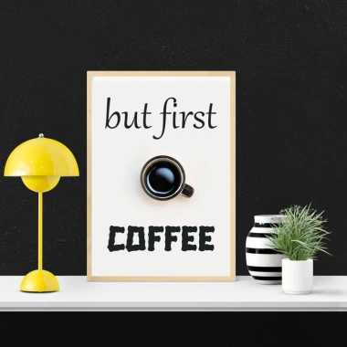 Plakat but first coffee 229 - Aranżacja w kuchni. Ściany w ciemnym kolorze, minimalistyczne meble i dodatki