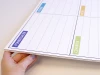 Magnetyczna tablica suchościeralna lean 052 planer tygodniowy - Wzór graficzny. Prosta struktura z podziałem na dni tygodnia