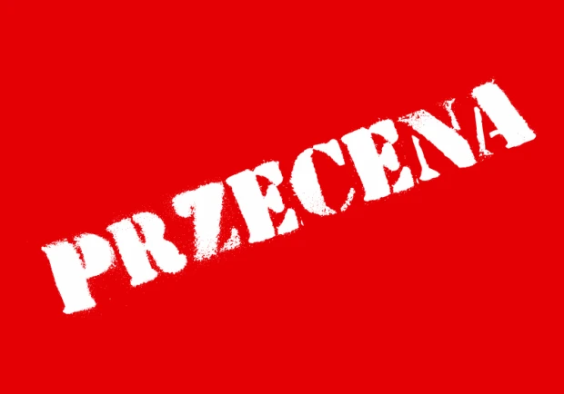 Naklejka Przecena - Wzór graficzny. Czerwone tło z białym napisem PRZECENA w dużych, wyraźnych literach