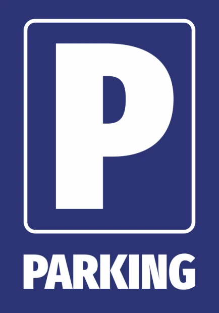 Niebieska naklejka BHP z białą literą P w ramce oraz napisem PARKING, oznaczająca miejsce postojowe