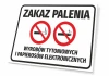 Tabliczka Zakaz palenia wyrobów tytoniowych i papierosów elektronicznych T136 - Wzór graficzny. Na białym tle znajdują się