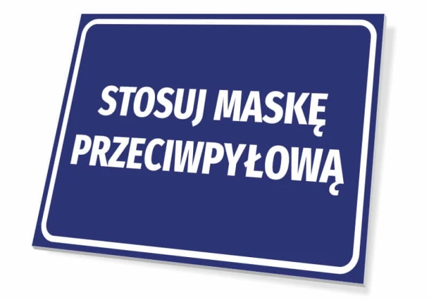 Niebieska tabliczka BHP nakazu z białym napisem Stosuj maskę przeciwpyłową, pokazana na białym tle