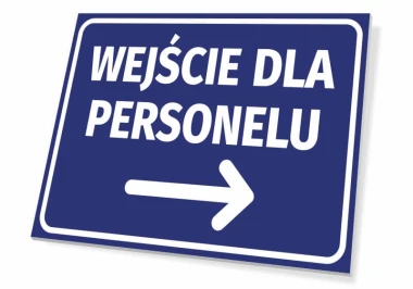 Tabliczka Wejście dla personelu T422 - Wzór graficzny. Niebieskie tło z białym napisem i strzałką w prawo