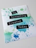 Plakat Do something creative today 038 - Wzór graficzny. Na białym tle kolorowe plamy w odcieniach zieleni i niebieskiego