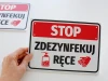 Tabliczka Stop Zdezynfekuj ręce - Wzór graficzny. Czerwony prostokąt z białym napisem, symbol dozownika i dłoni
