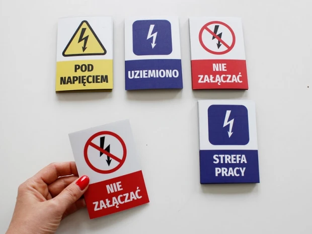 Zestaw Indywidualnych magnesów z nadrukiem w wymiarze 105x74 mm ( różne wzory) - Wzór graficzny. Magnesy z symbolami