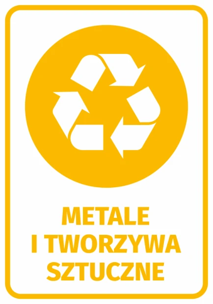 Żółta naklejka na kosz z piktogramem recyklingu i napisem Metale i tworzywa sztuczne, przedstawiona na białym tle