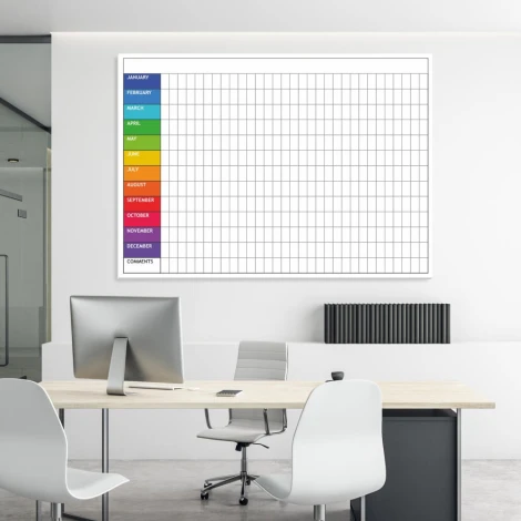 Tablica suchościeralna lean planer roczny angielski 049 - Aranżacja w biurze. Jasne ściany i minimalistyczne meble
