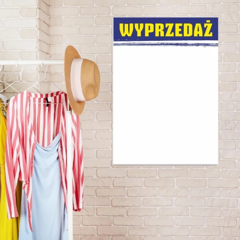 Tablica suchościeralna 021 w stylowym wnętrzu, idealna na listy zakupów w modnym przedpokoju.