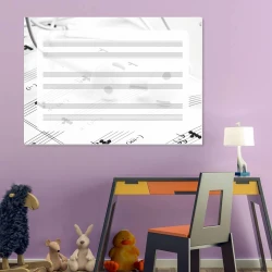 Tablica suchościeralna magnetyczna pięciolinia EDU 041 - Aranżacja w pokoju dziecięcym. Ściany w kolorze fioletowym, biurko