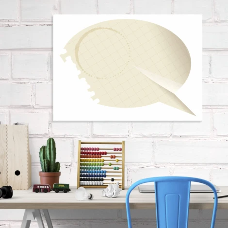 Tablica suchościeralna 148 papierowy dymek - Aranżacja w biurze. Ściany w jasnym kolorze, drewniane meble i roślina