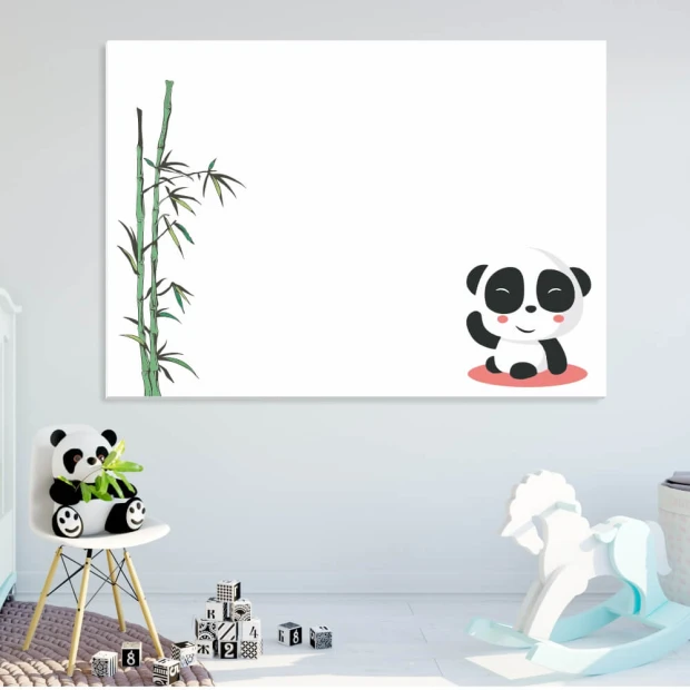 Tablica dla dzieci suchościeralna miś panda 315 - Wzór graficzny. Na białym tle znajduje się panda oraz bambus
